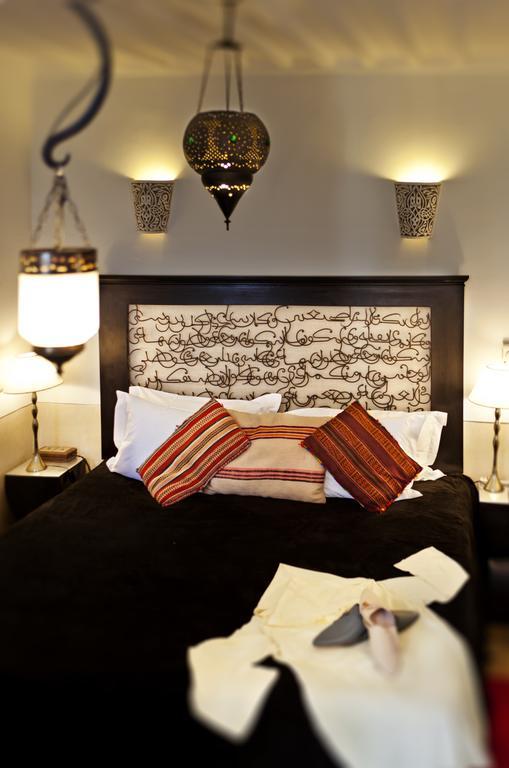 Hotel Le Farnatchi Marrakesch Zimmer foto